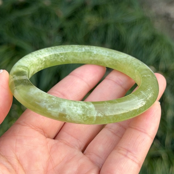 S - Picture 10 of 10